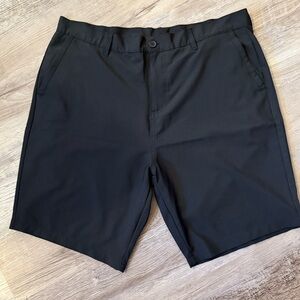 Telluride Clothing Company Men's 9.5-inch Black Shorts Size 38